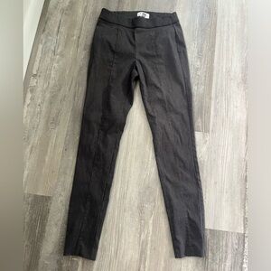 Elle Grey skinny slacks size 4